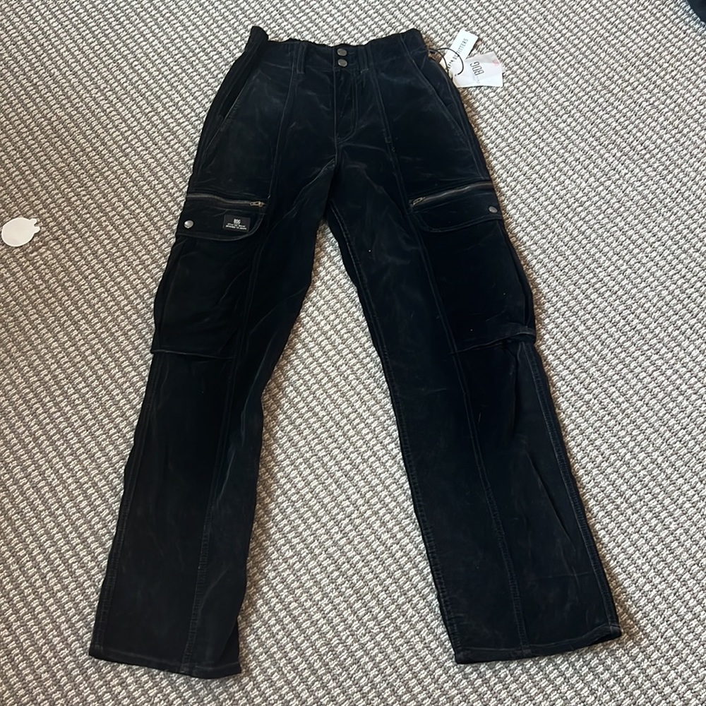 This is such a cute pair of BDG black jeans and they fit true to size!!